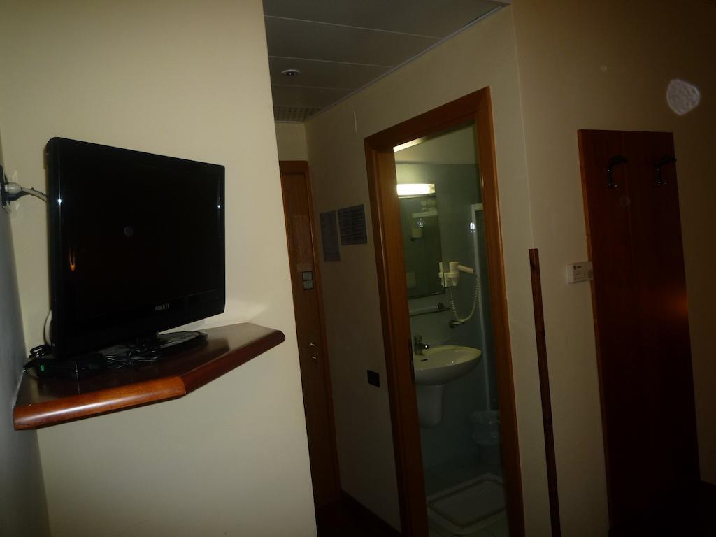 La Cerquetta Hotel Trevi Szoba fotó