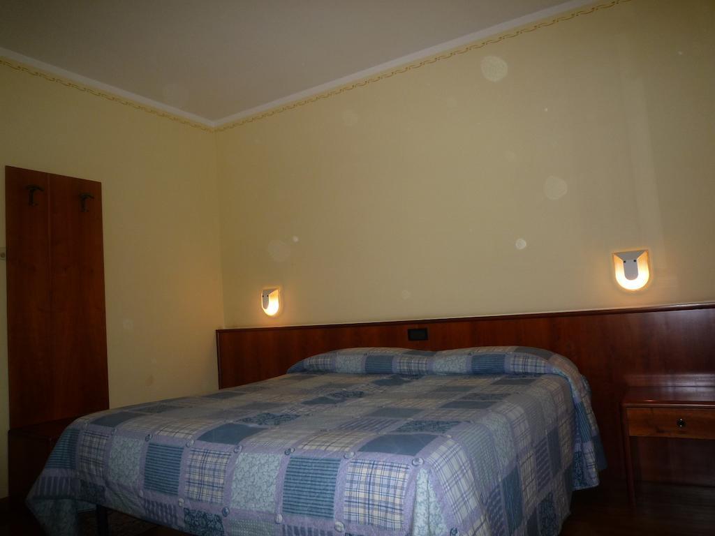 La Cerquetta Hotel Trevi Szoba fotó